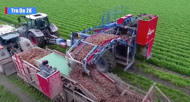 co may nong nghiep hien dai giup nong dan thu hoach sieu toc